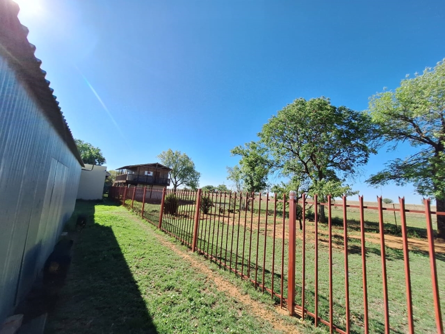 Commercial Property for Sale in Roodewal Free State
